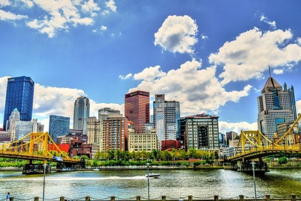 Pittsburgh skyline on a sunny day